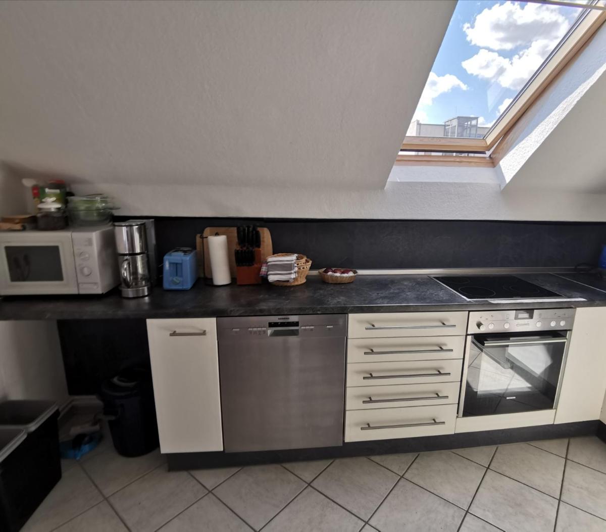 Suitetrails - Moderne geräumige 2-Zimmer Wohnung in Uninähe