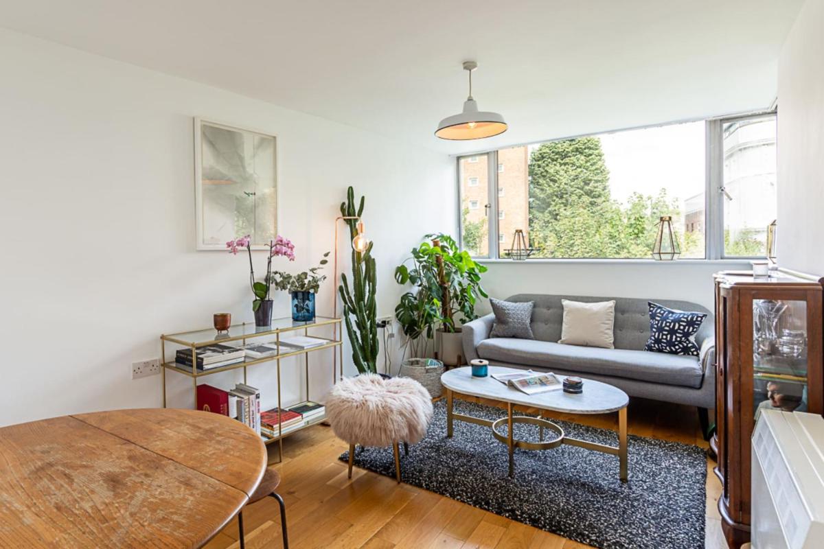 Modern Victoria Park Apartment - Housity