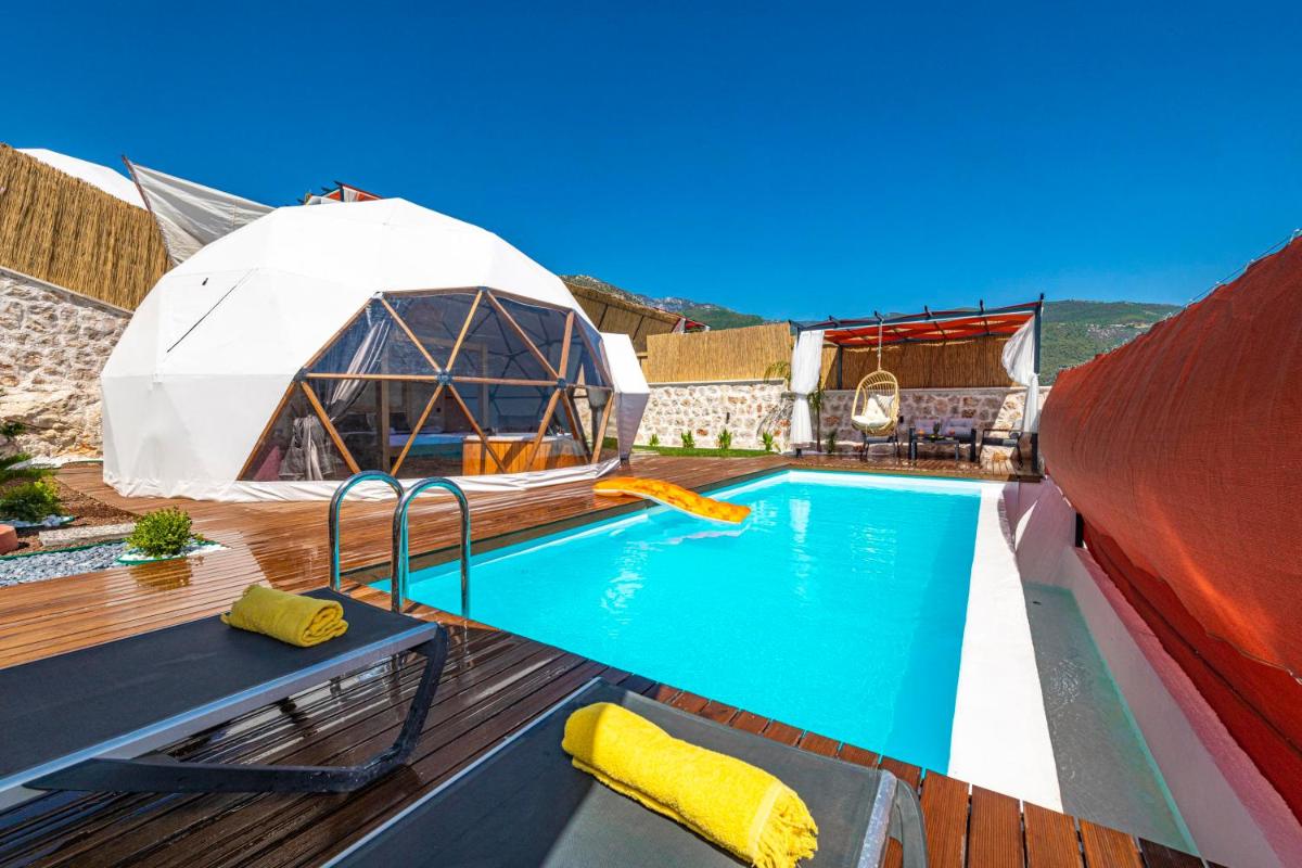 Kalkan Dome Suites & Deluxe -Honeymoon Glamping in Kalkan-Antalya - Housity