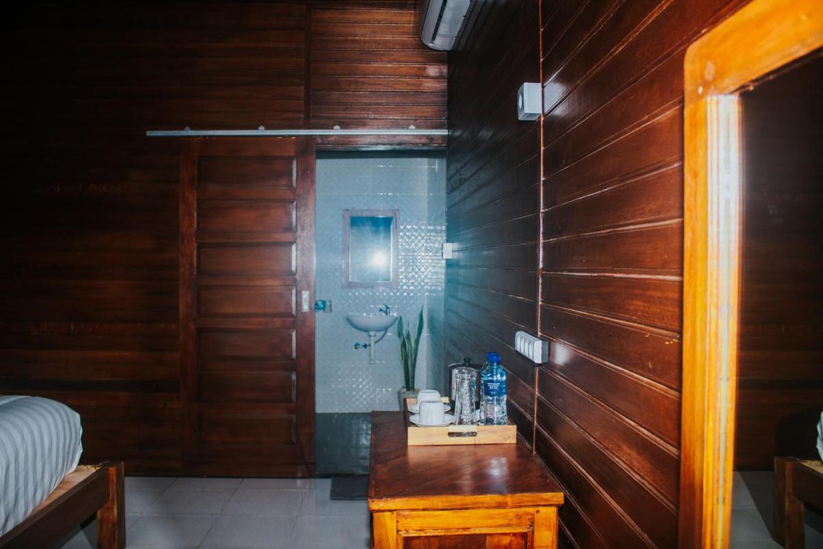Kurnia Guest House & Spa - Housity