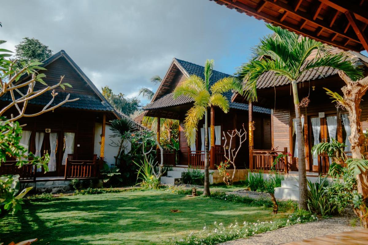 Kurnia Guest House & Spa - Housity