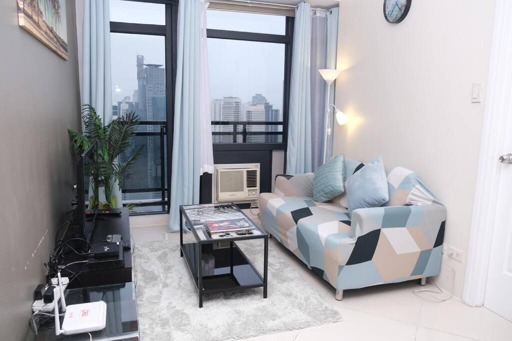 Suitetrails - 1 Bedroom Flat in Gramercy Residences Condo