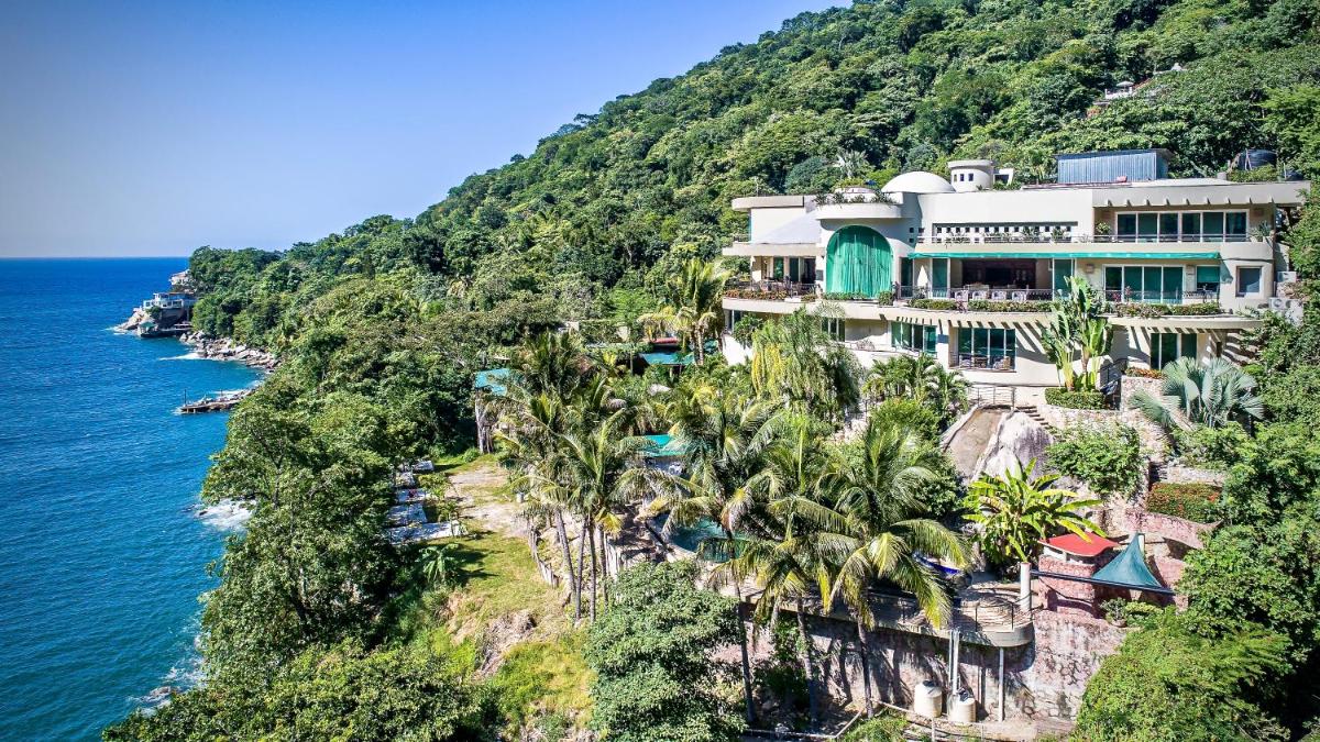10 Million Dollar Family Vacation Villa 4 Rent - Housity