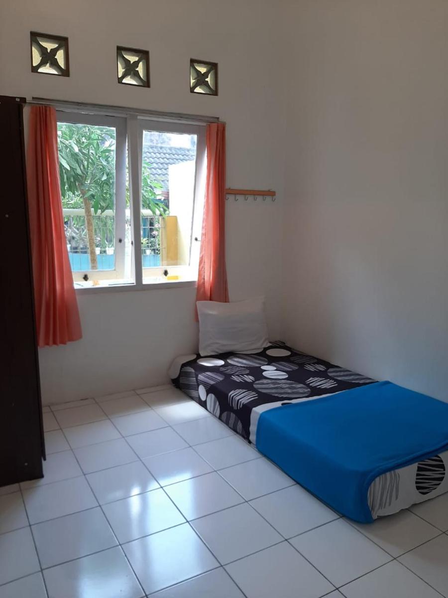 bangunjiwo syariah homestay - Housity