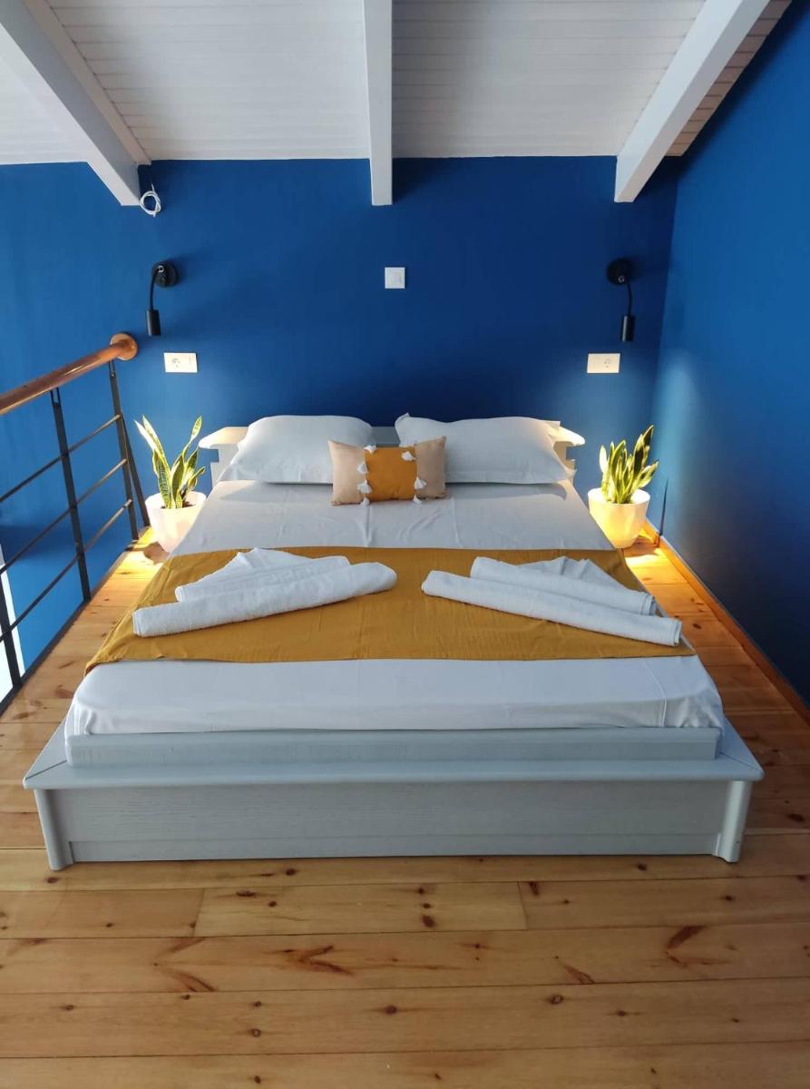 Suitetrails - THE LOFT PROJECT BY DIMITROPOULOS