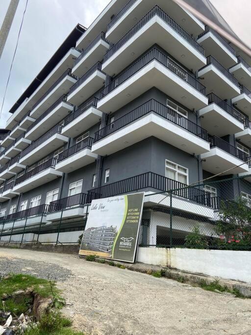 THE WIND LILY - Lake View Luxury Apartment - Housity