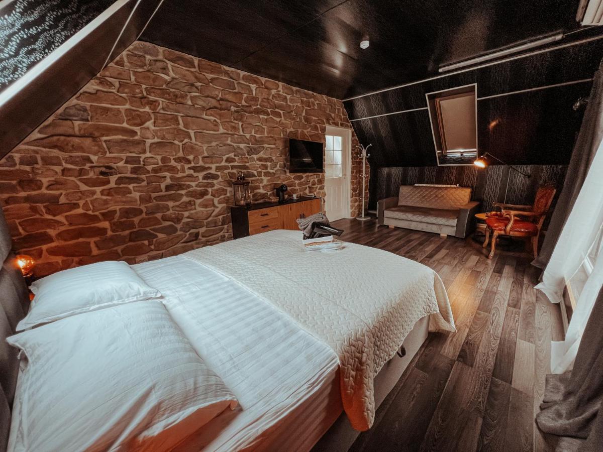 Near the lake apartment with hot tub and sauna - Housity