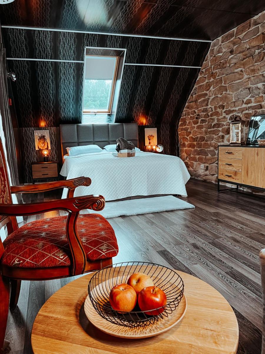 Near the lake apartment with hot tub and sauna - Housity