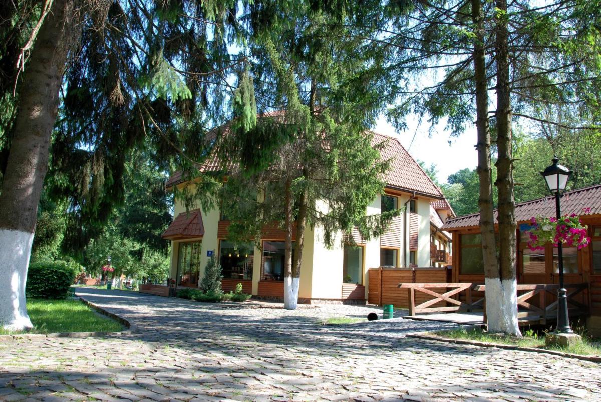 Sanatoriy Karpatia - Housity