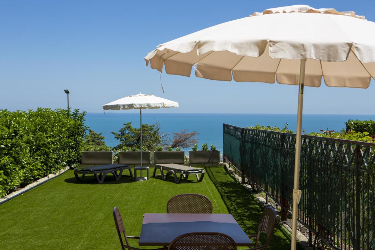 Giuvra Garden House - Housity