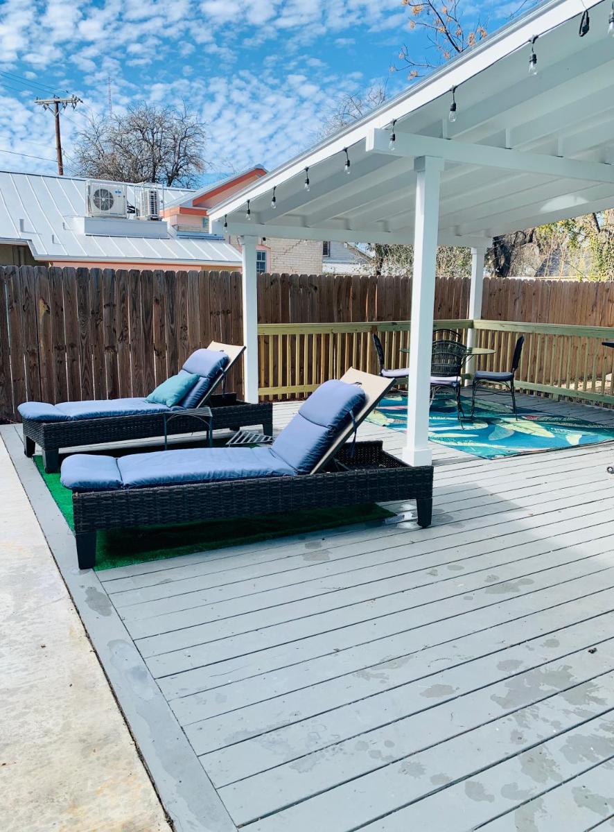 Historic home with heated Mini Pool walking distance to downtown San Antonio! - Housity