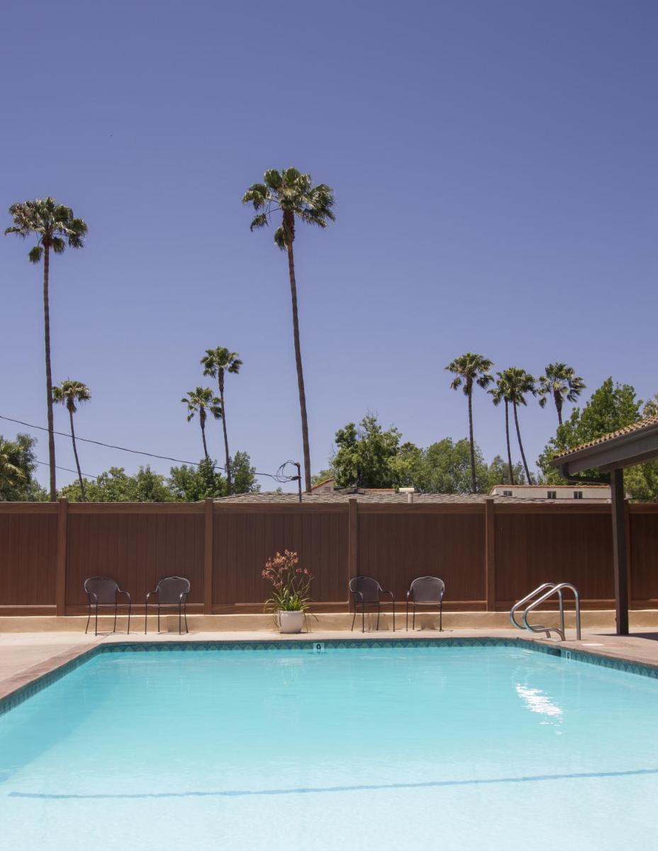 Casa Ojai Inn - Housity