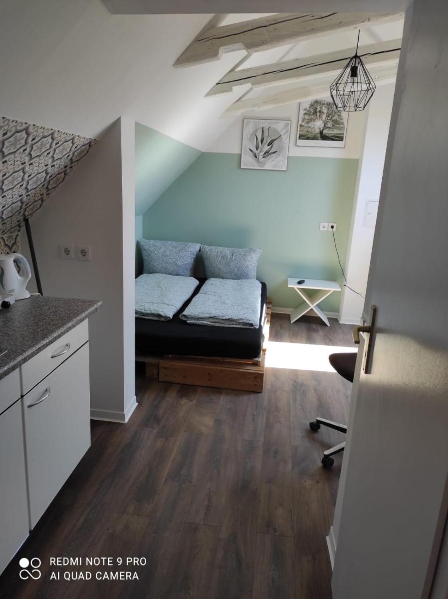 Mini Apartment im Dachgeschoss - Hizvo