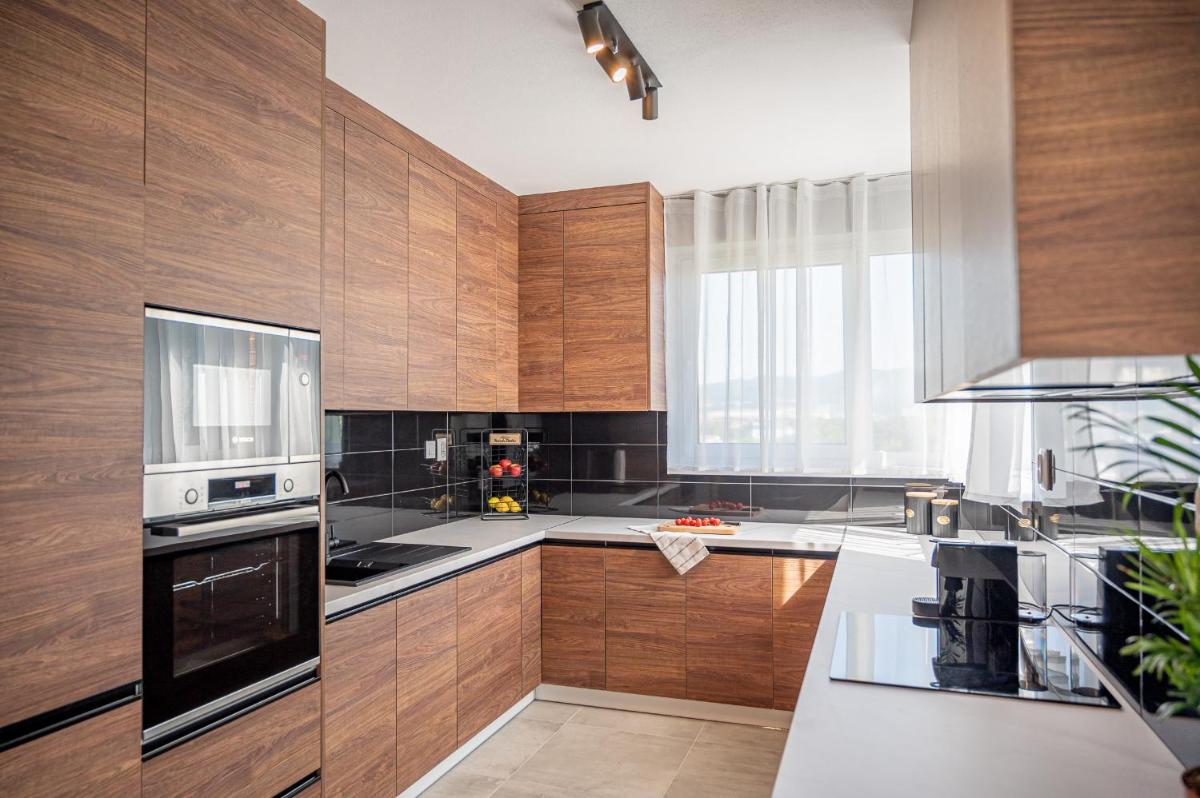 Apartmány pod Zámkom - Housity