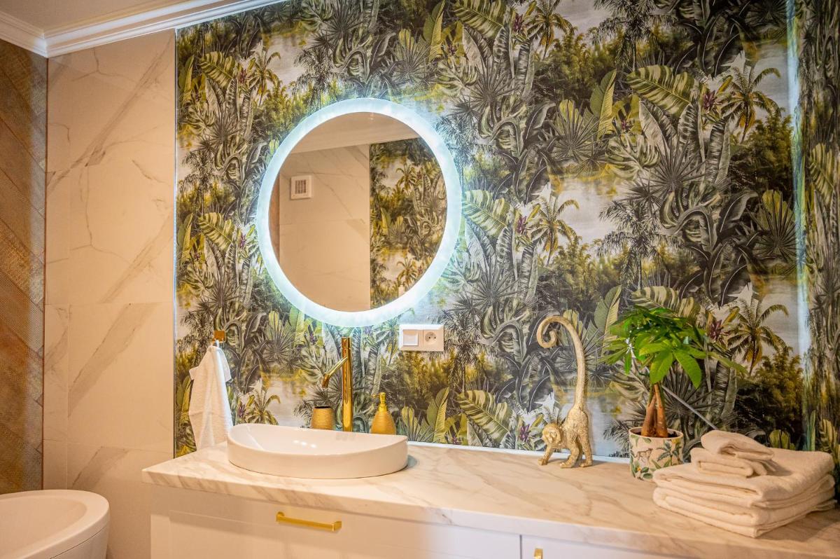 Apartmány pod Zámkom - Housity