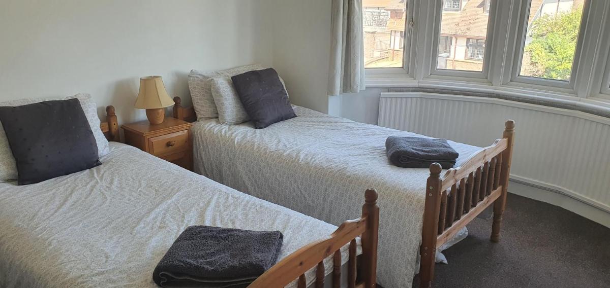 Private Rooms just 19 minutes from Central London - Housity