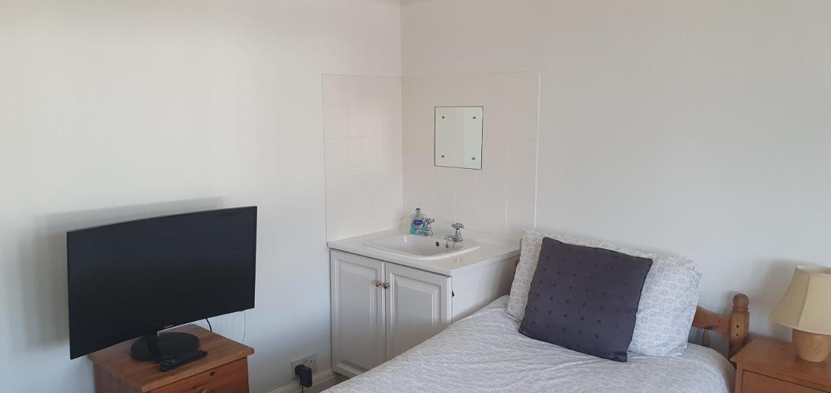 Private Rooms just 19 minutes from Central London - Housity
