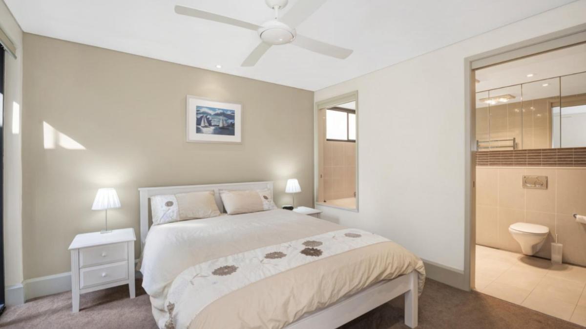 Edge luxury apartment - Close to beach - Housity