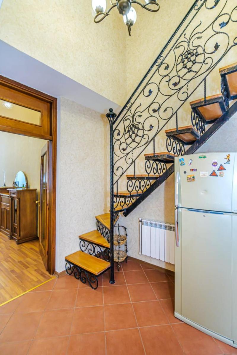 Nizami Street 2 Room Luxe House - Housity