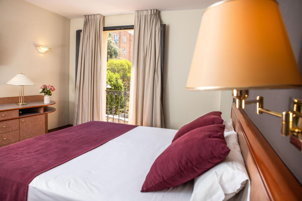 Cama o camas de una habitación en RVHotels Spa Vila de Caldes - Adults only