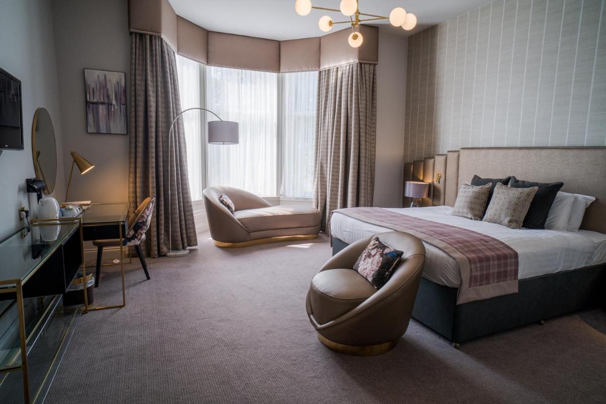 Number 10 Hotel - Housity