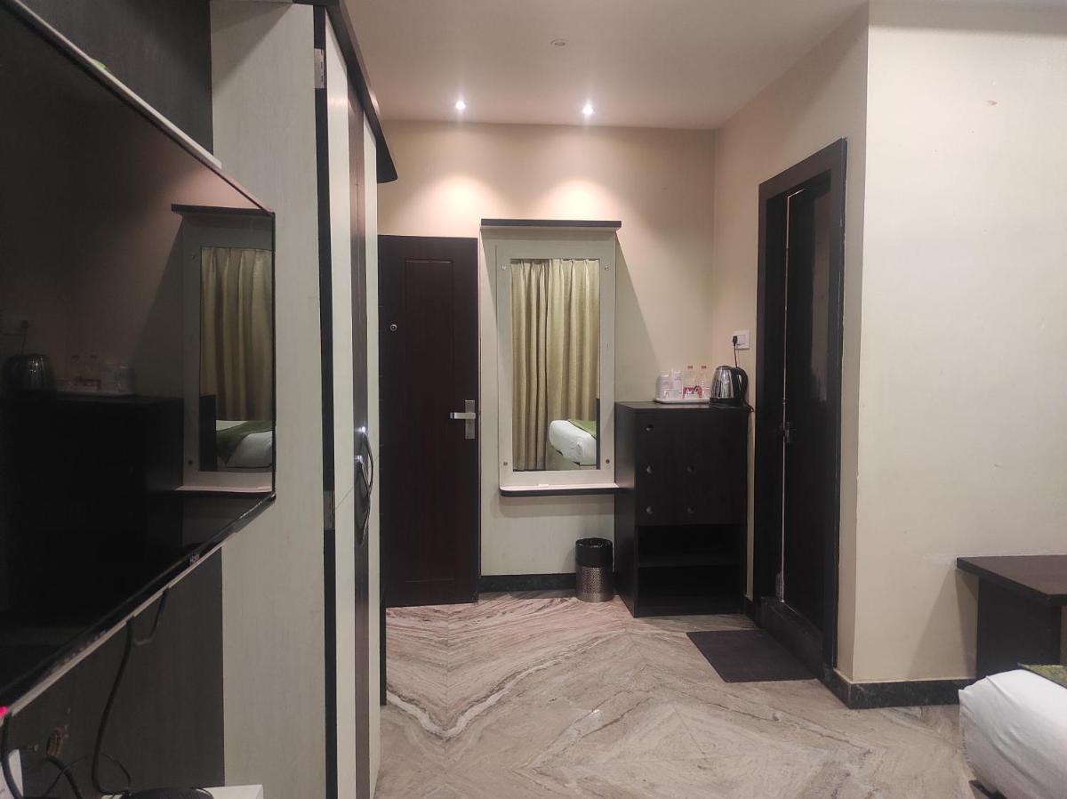 Hotel Rudraksh- Near VIP Airport Guwahati - Housity