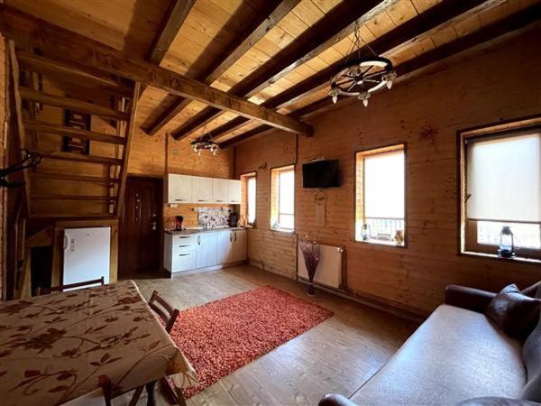 Cabana Florina Aleea 2 nr 83 - Housity