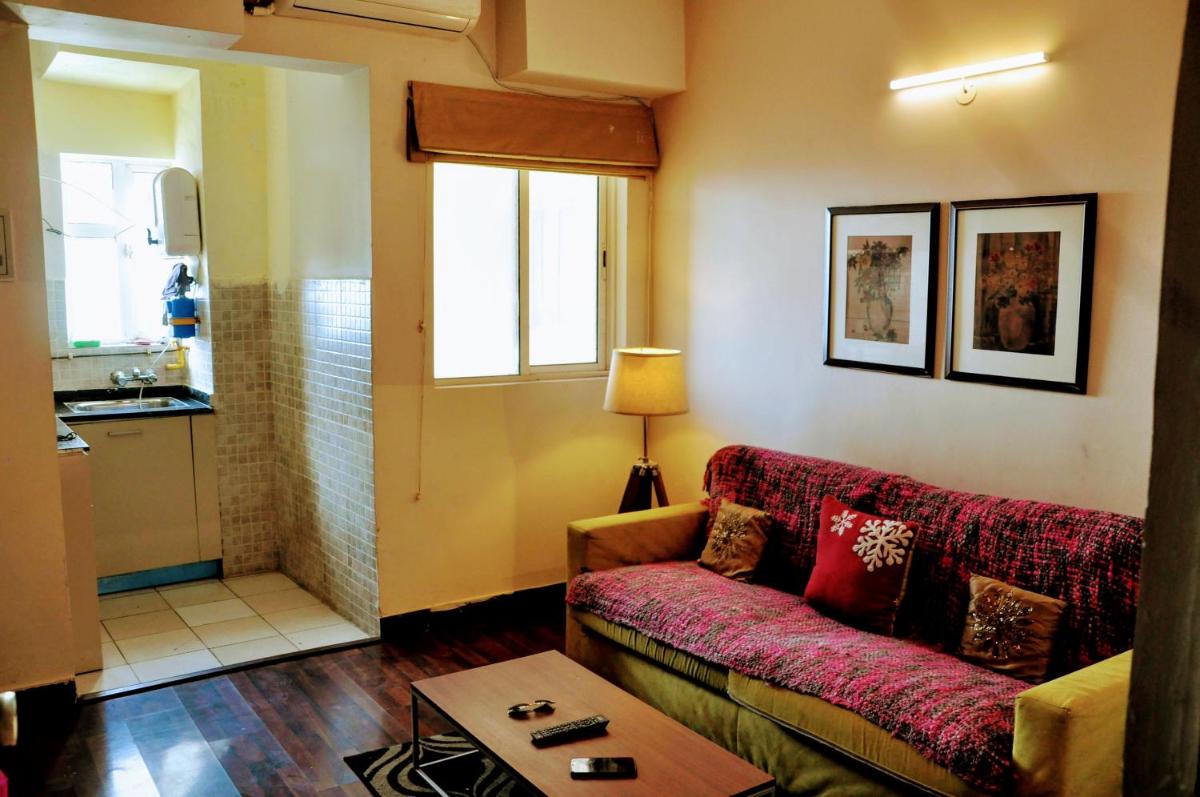 Studio Apartment with Green lawns - Housity