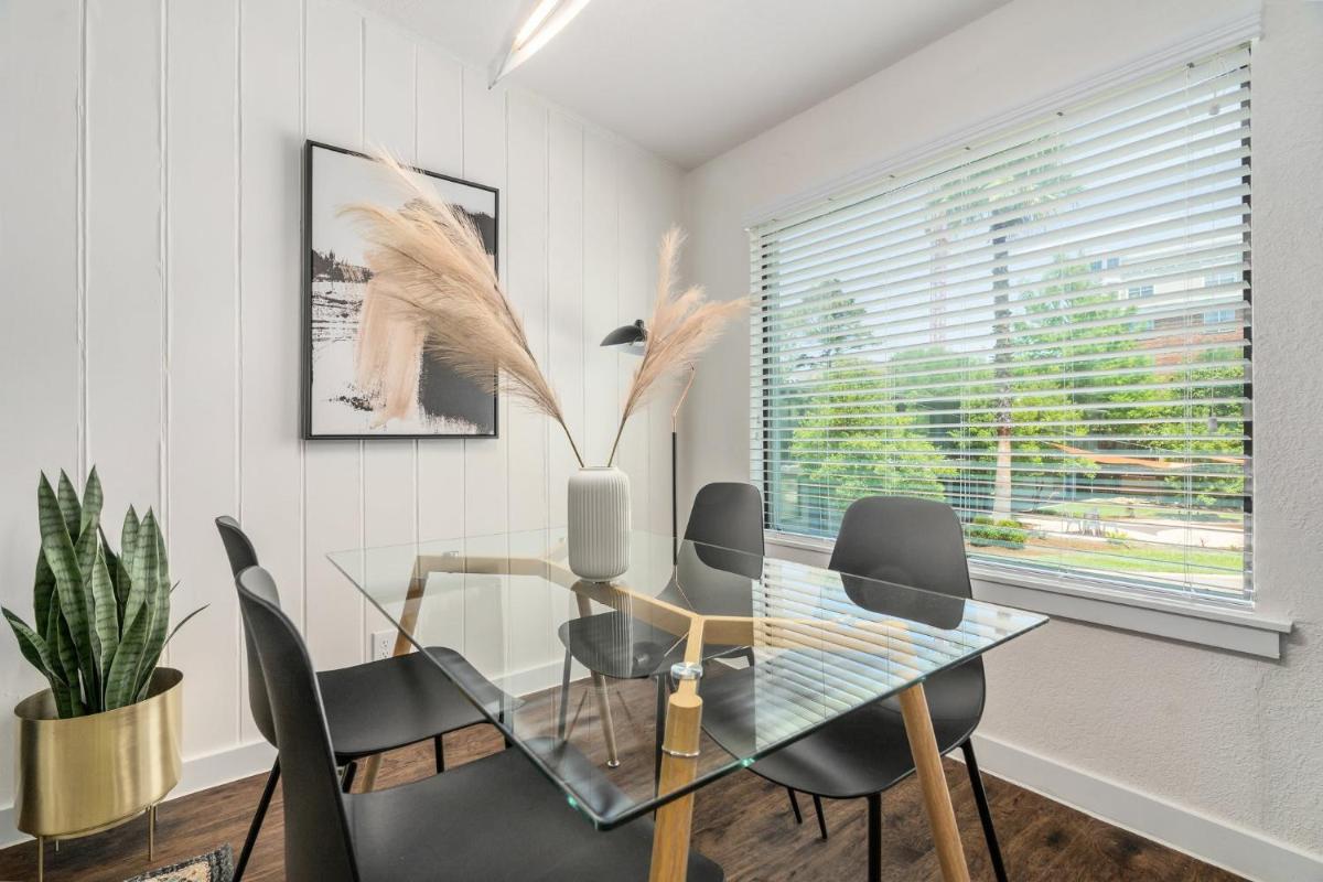 Abode Houston - Norfolk - Housity
