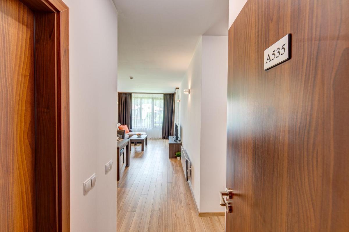 4 Seasons Apartment 535, Oak Residence - Housity