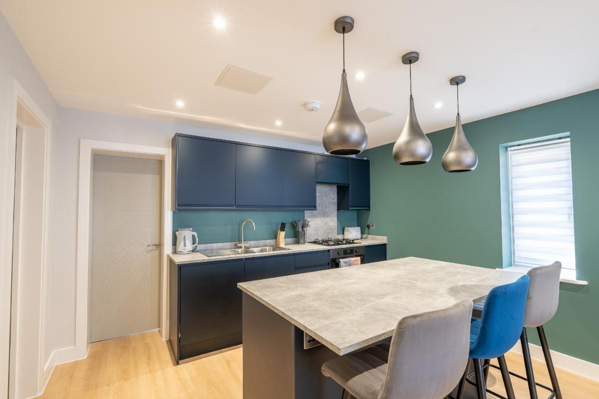 Corporate Suite - Housity