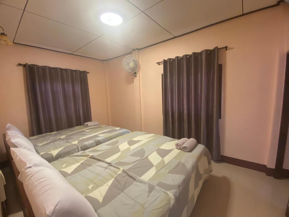 โพธิ์ทองริมทุ่ง Pothong Rimtung Hotel - Housity