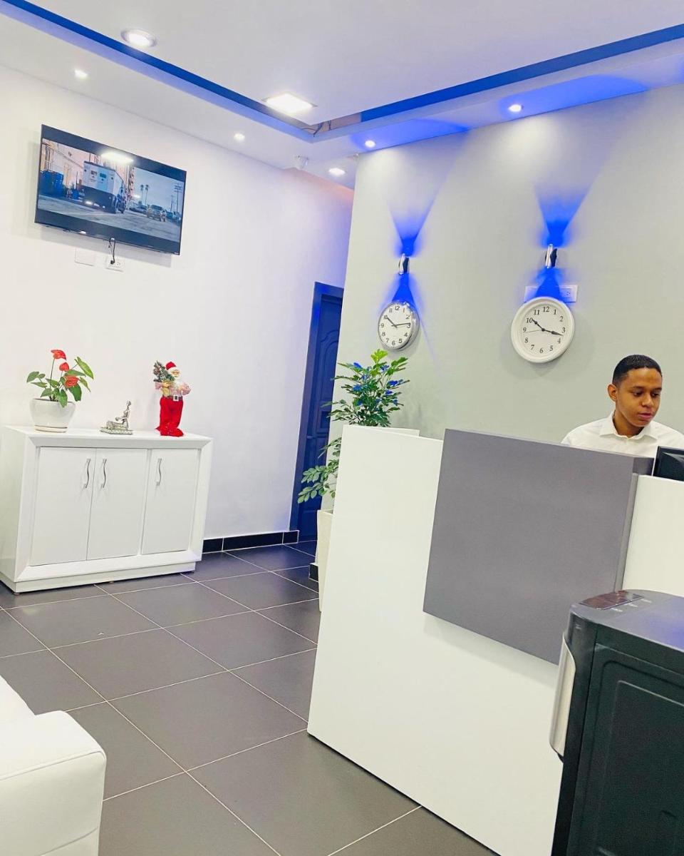 Hotel Reloj - Housity