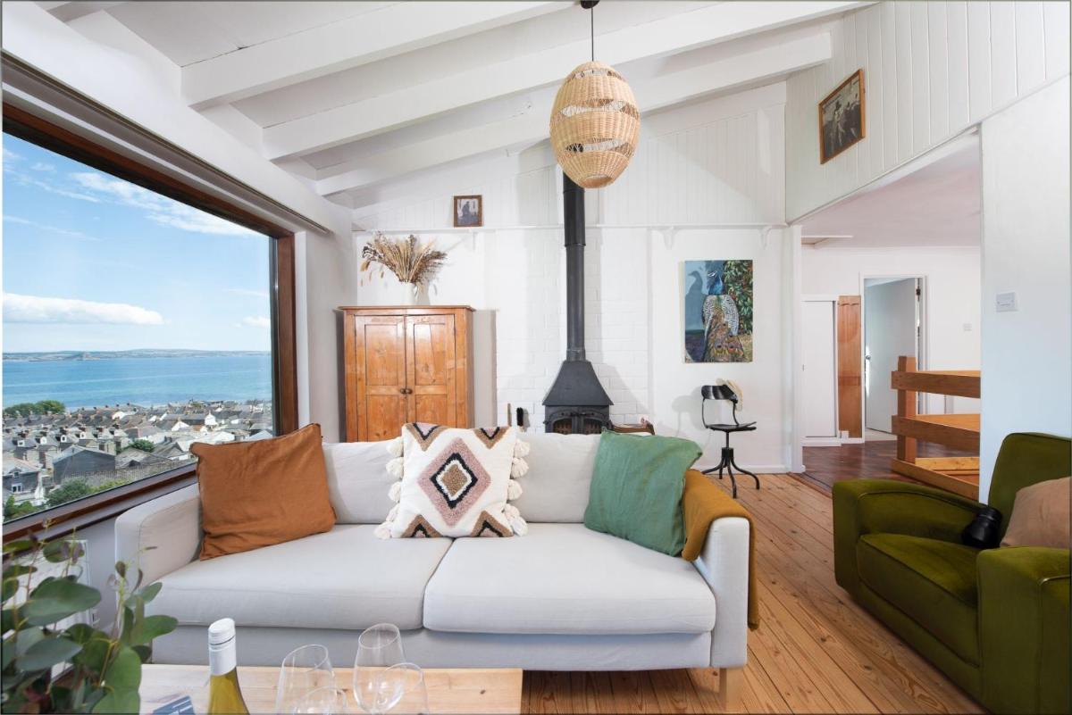 Marine Lodge, Newlyn - Housity