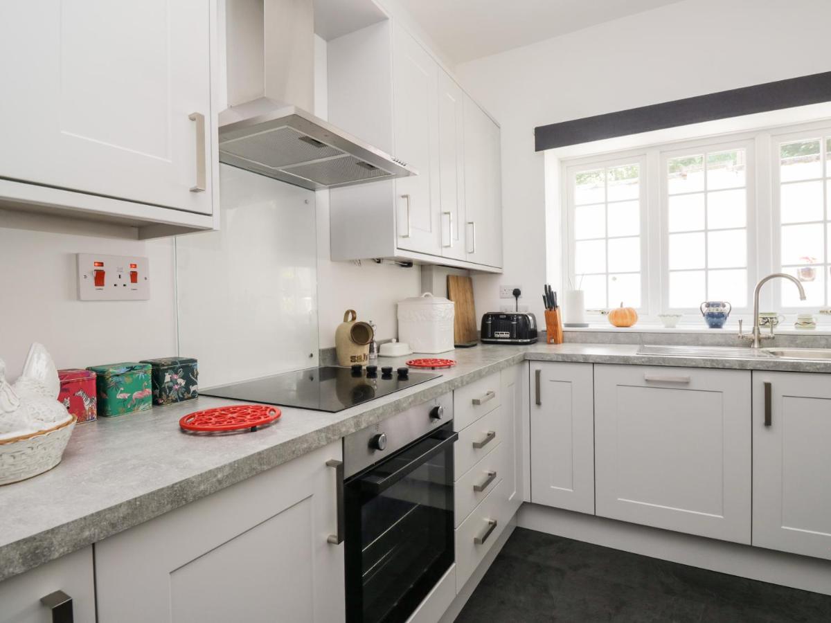 Stables Cottage - Housity