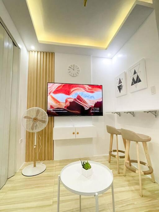 Victoria Sports Tower - Cozy Ambiance Condo Unit - Housity