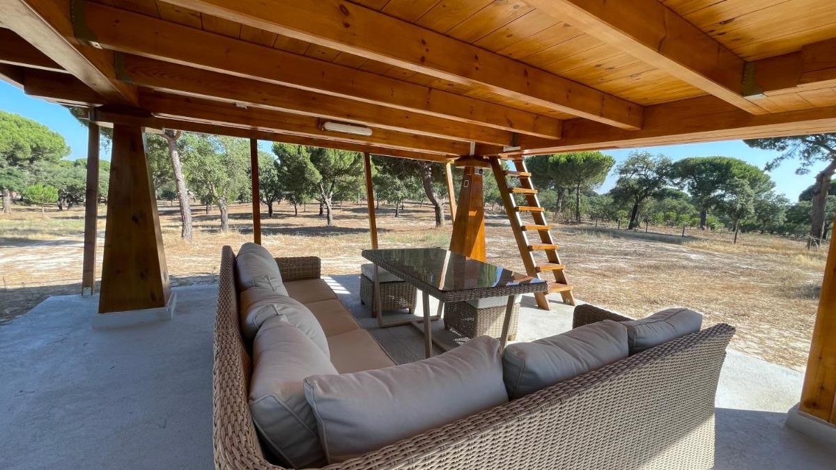Suspended Wooden House - Monte da Cortiça - Housity