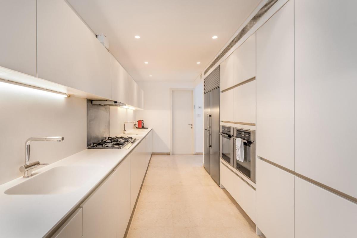 Spectacular 375 SQM at Mamilla Mall - 4 bedroom - Housity