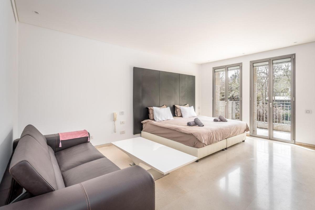 Spectacular 375 SQM at Mamilla Mall - 4 bedroom - Housity