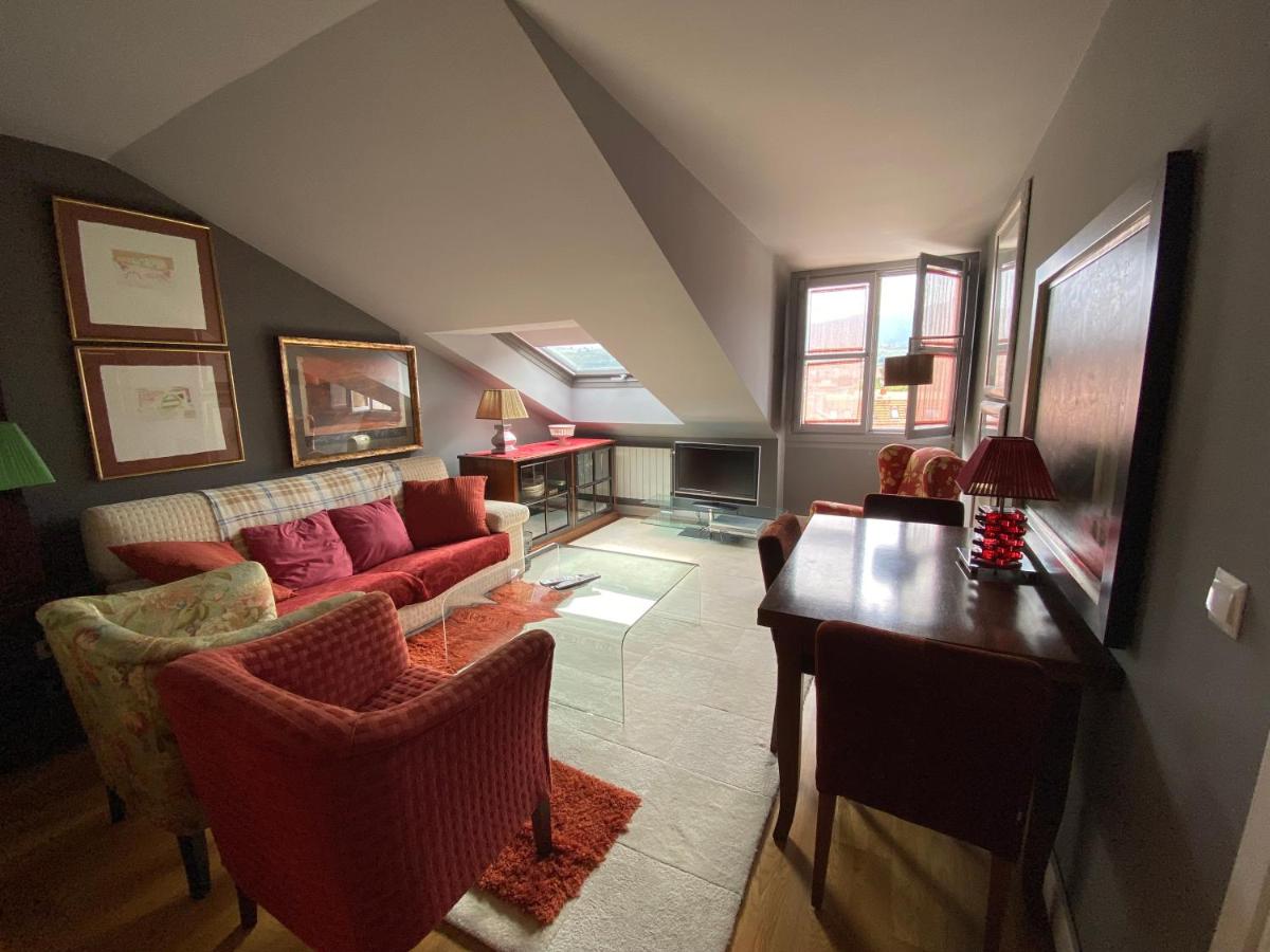 Precioso apartamento en el centro de Llanes. - Housity