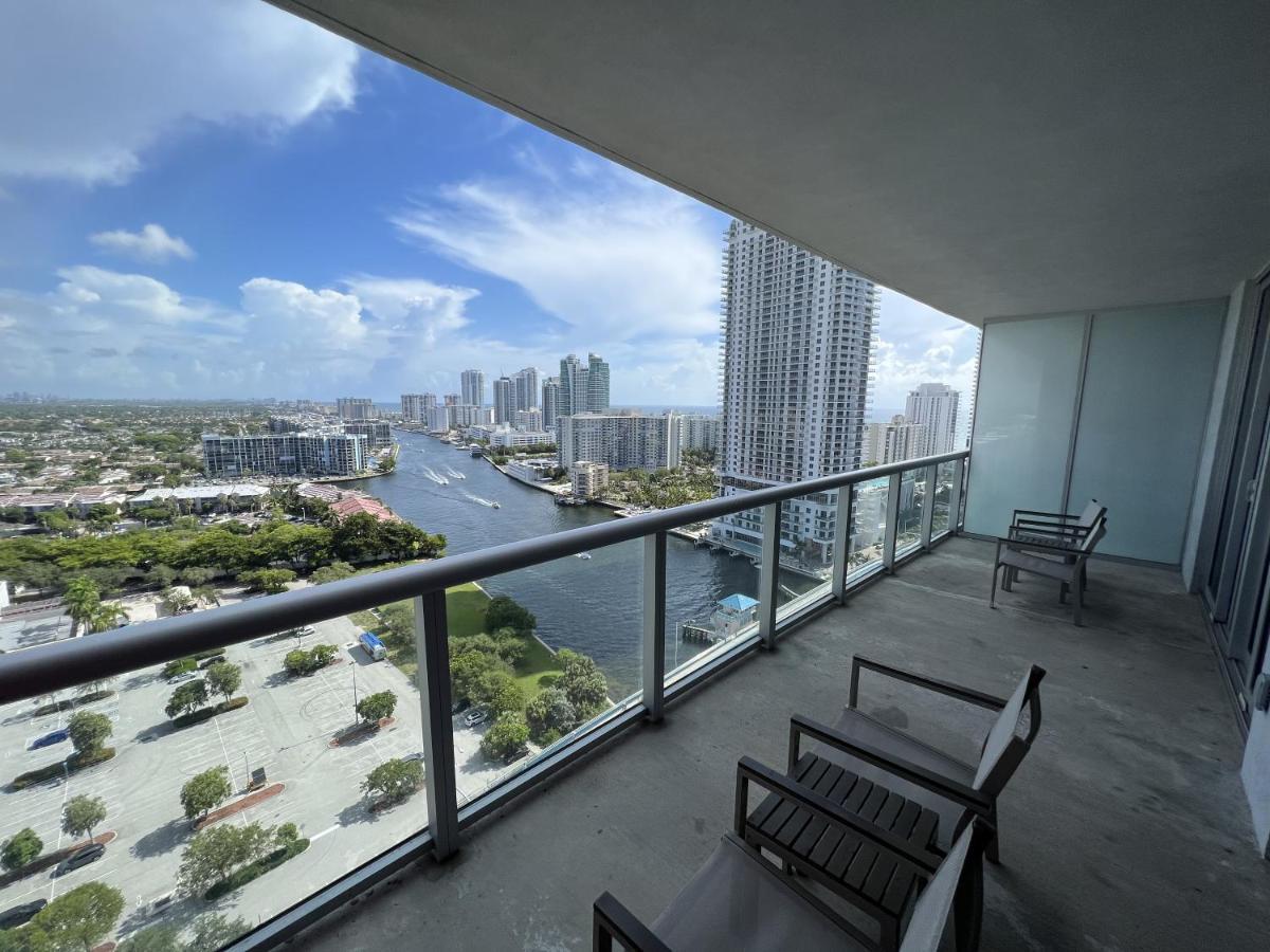 23rd floor Luxury & Spacious BeachWalk Resort Apartment with Amazing View - Housity