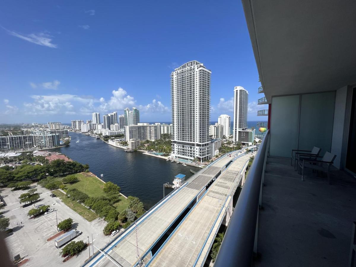 23rd floor Luxury & Spacious BeachWalk Resort Apartment with Amazing View - Housity