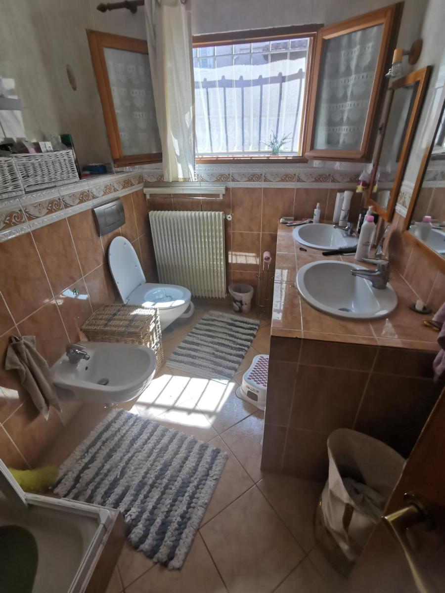 Private room with private balcony and amazing view - Housity