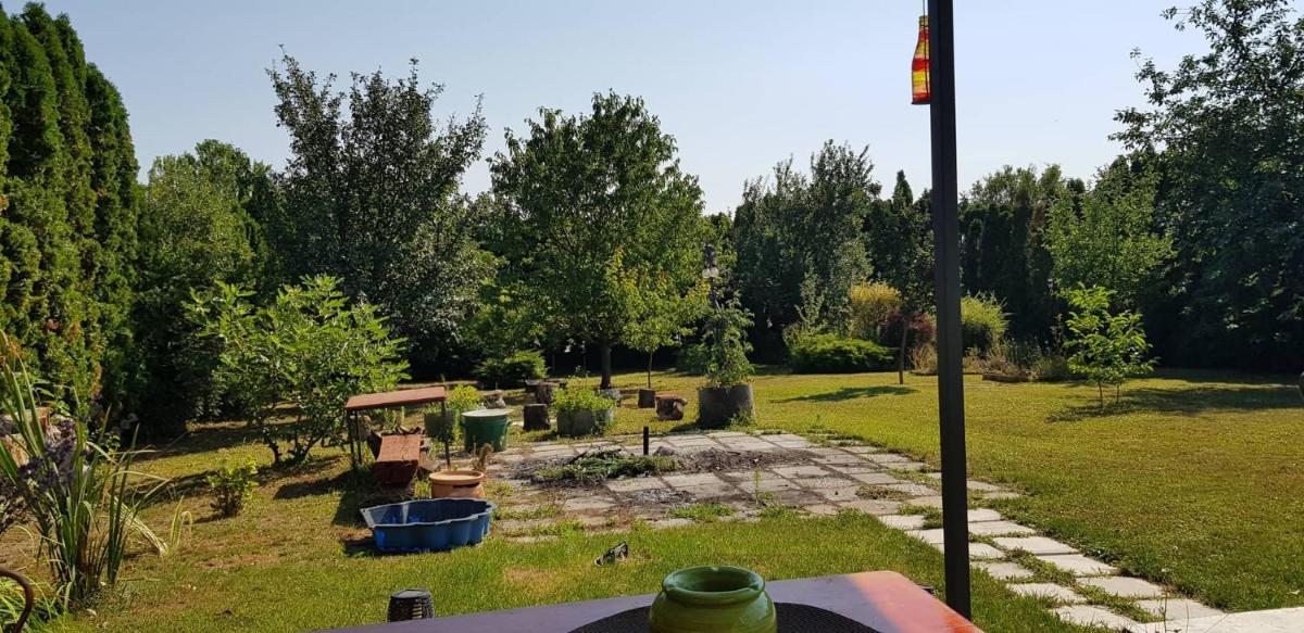 SEUSO BORHOTEL JENŐ - Housity