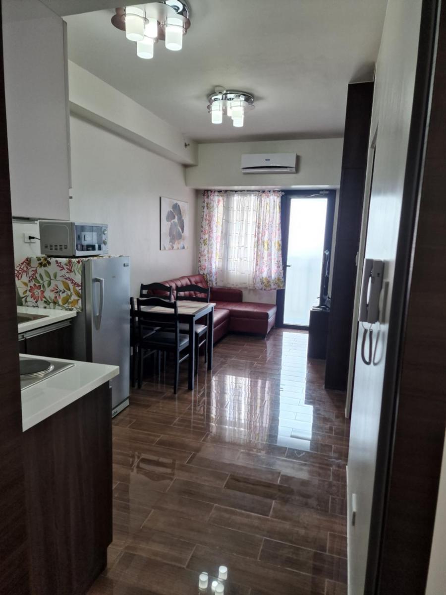 Three Bros Place 1 - Housity