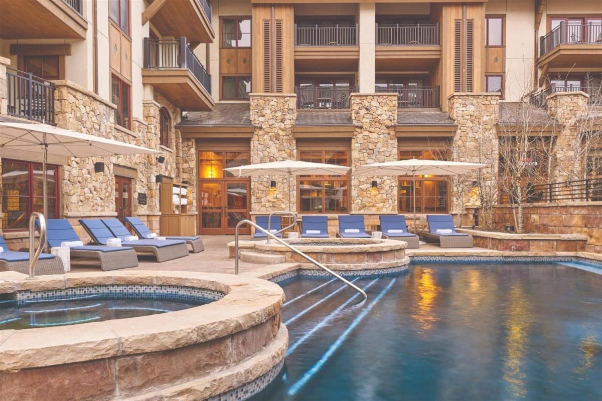 The Sebastian- Vail Double Queen Hotel Room - Housity