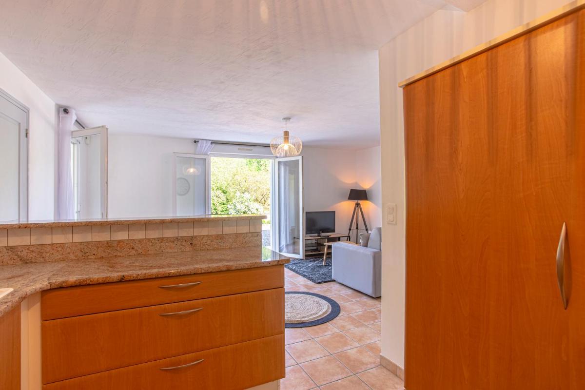 Superbe appartement avec terrasse et vue dégagée - Housity
