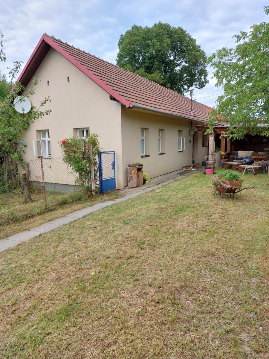 Chalupa na samotě u lesa - Housity