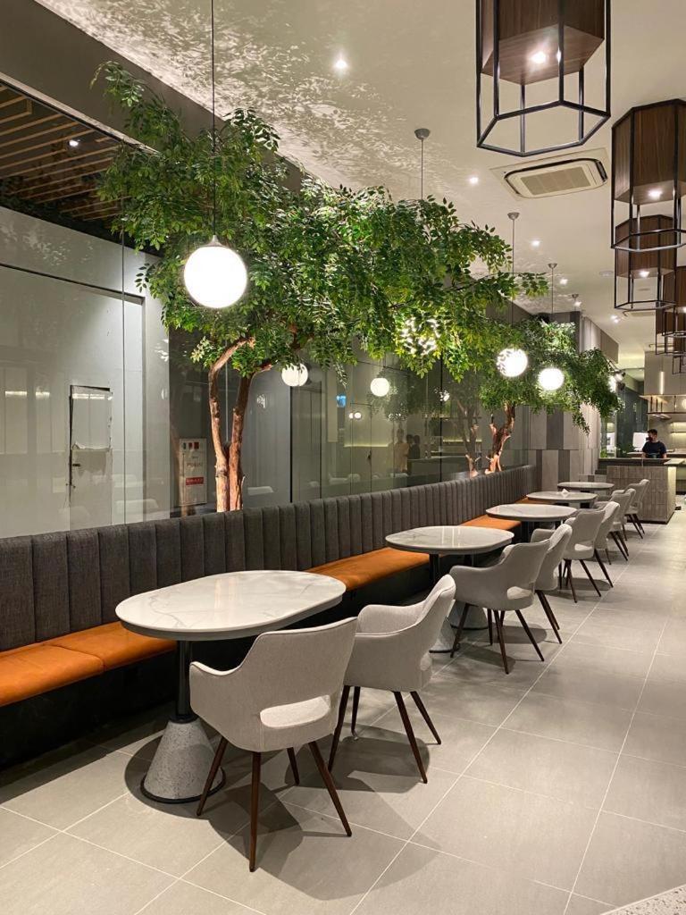 Menteng Park Exclusive Emerald - Housity