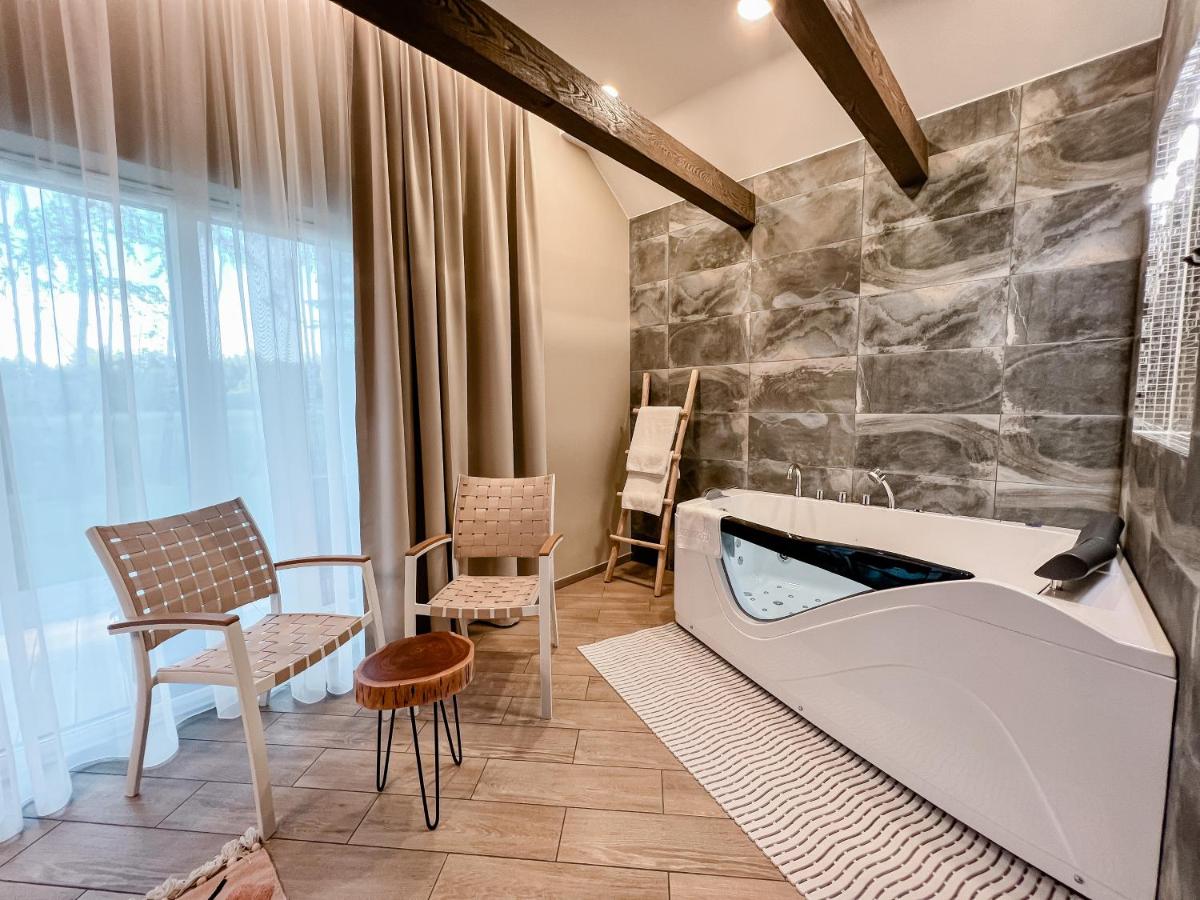 Amber House Deluxe - Housity